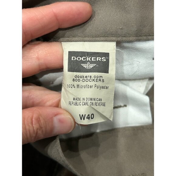 Dockers Mens Khaki Pleated Front Microfiber Polyester Shorts Sz 40 - Picture 5 of 9